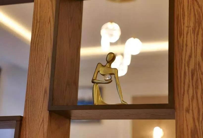 فندق الزوين   Alzuwain