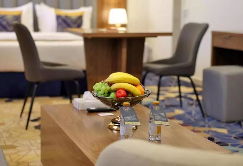 فندق الزوين   Alzuwain