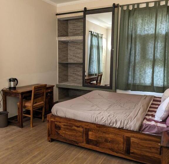 تختخواب و صبحانه 15 Verandah