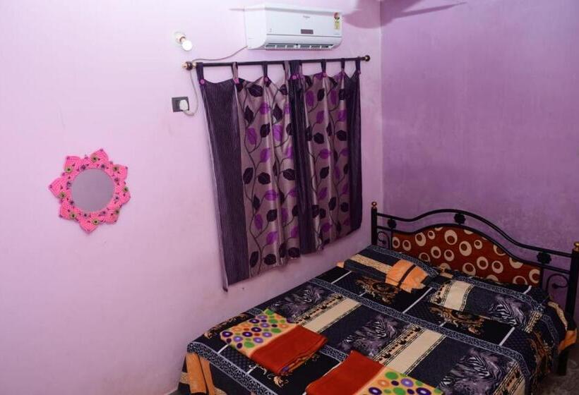 Bed and Breakfast Ashish Resort