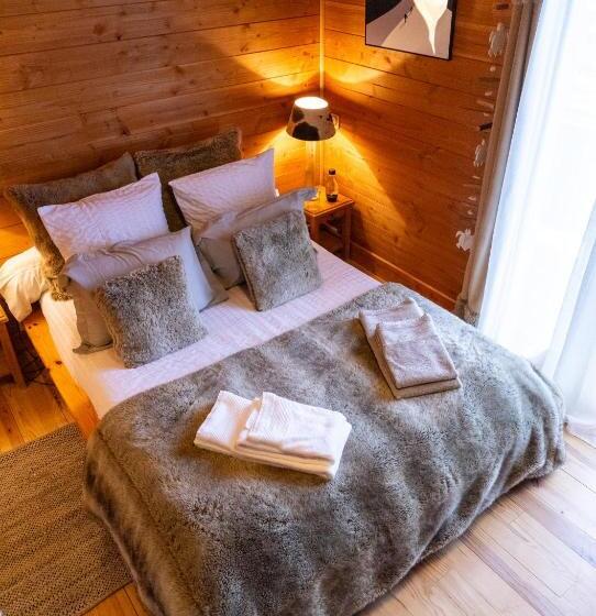 تختخواب و صبحانه Chambres Et Table D Hôtes Au Chalet Datcha