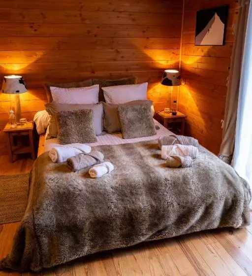 ベッドアンドブレックファースト Chambres Et Table D Hôtes Au Chalet Datcha