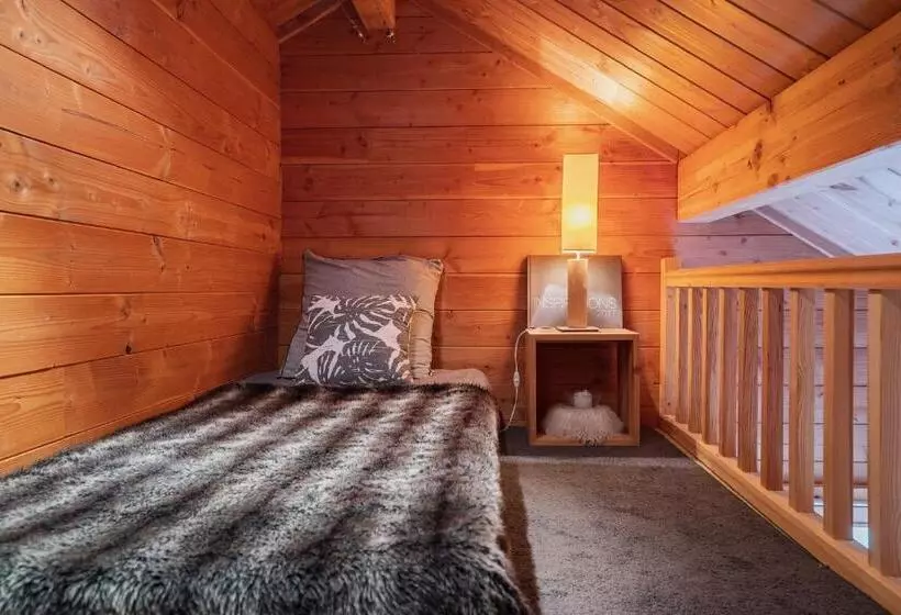 ベッドアンドブレックファースト Chambres Et Table D Hôtes Au Chalet Datcha