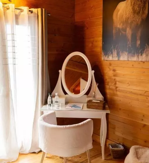 ベッドアンドブレックファースト Chambres Et Table D Hôtes Au Chalet Datcha