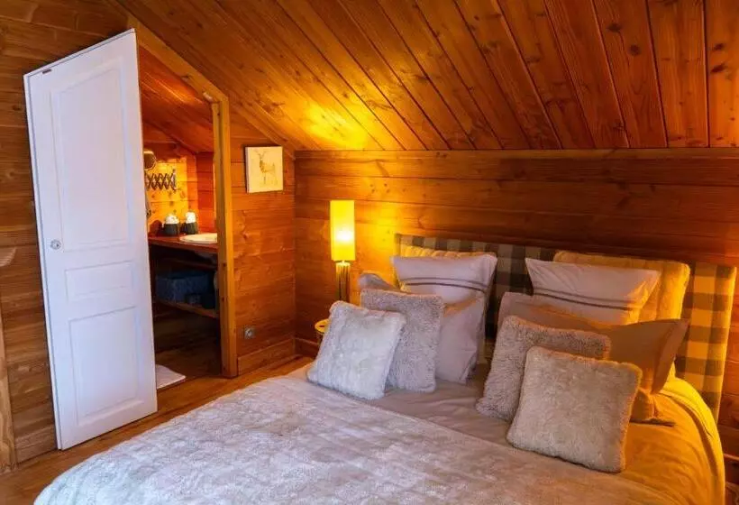 ベッドアンドブレックファースト Chambres Et Table D Hôtes Au Chalet Datcha