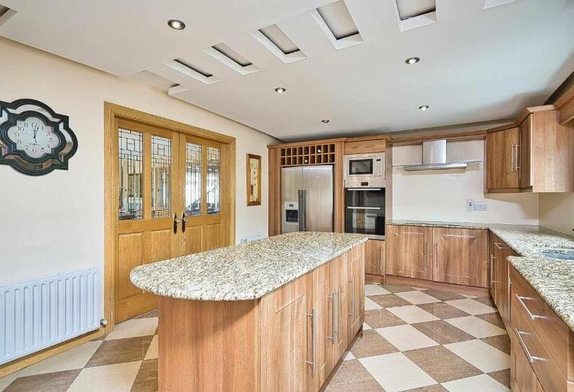 مبيت وإفطار Mountain View Kingscourt