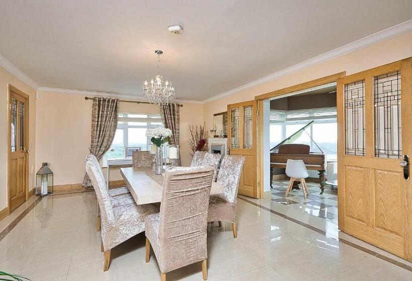 مبيت وإفطار Mountain View Kingscourt