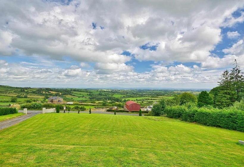 مبيت وإفطار Mountain View Kingscourt