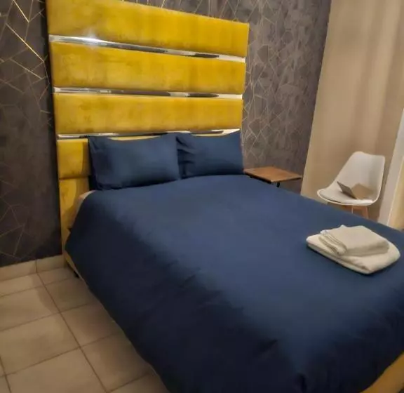 Aamiaismajoitus (B&B) Yello Guest House Ce2