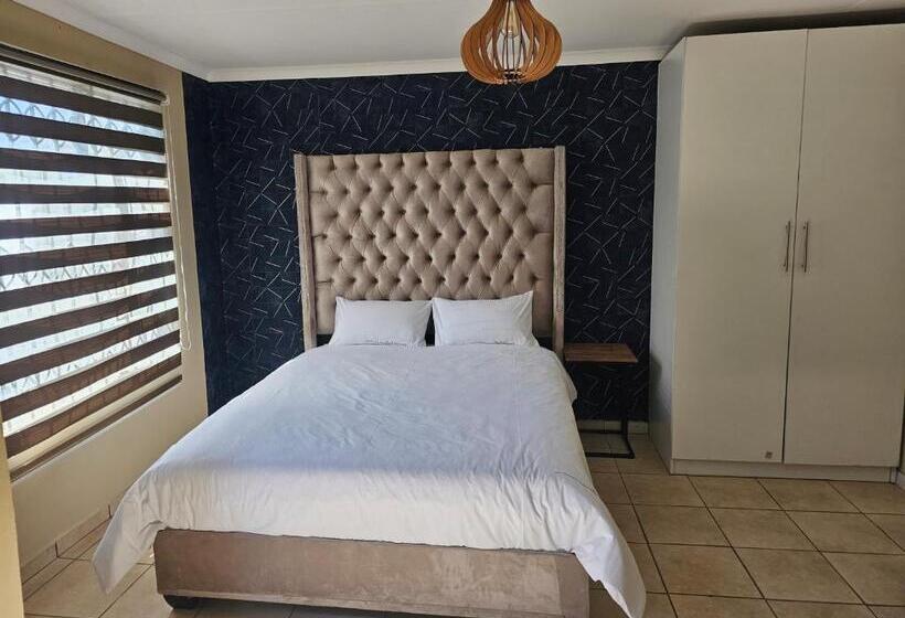 Bed and Breakfast Yello Guest House Ce2