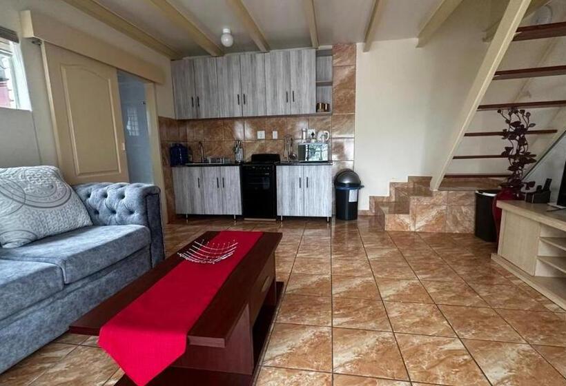 בית מלון כפרי Lily Park Themepark