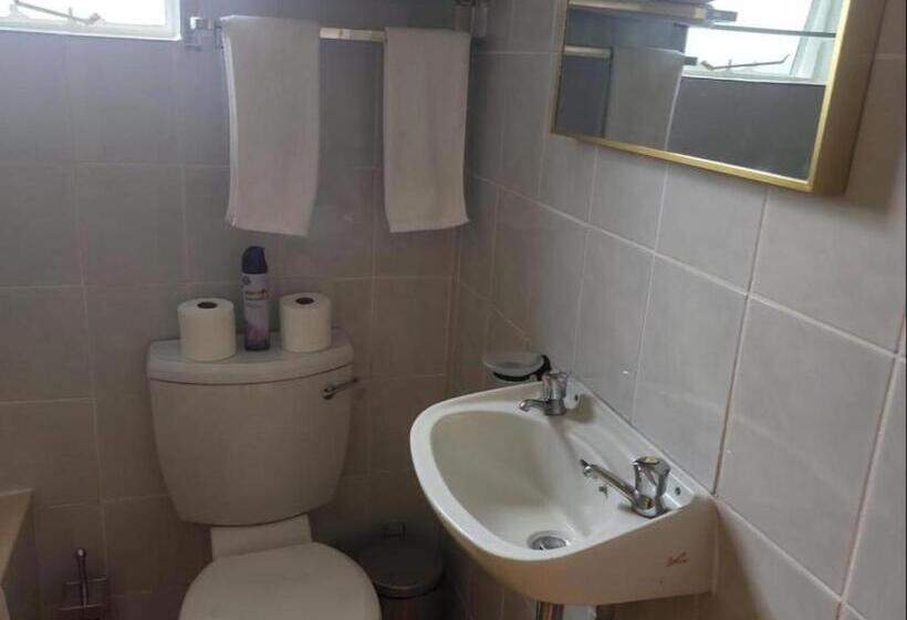 בית מלון כפרי Lily Park Themepark