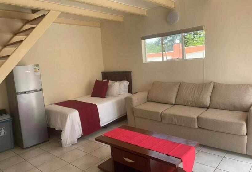 בית מלון כפרי Lily Park Themepark