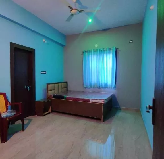 ホテル Oyo Radha Mohan Inn