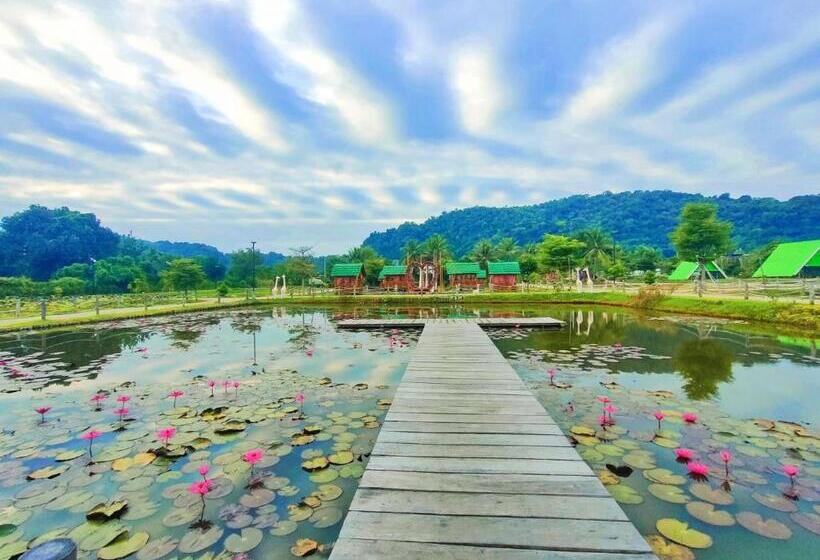 בית מלון כפרי Ptes Lory