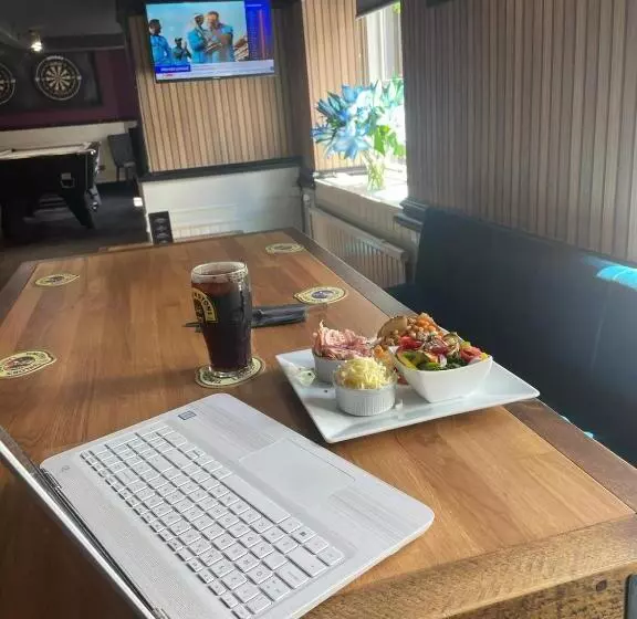 ホテル Ye Olde Original Withy Trees