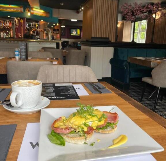 בית מלון כפרי Ye Olde Original Withy Trees