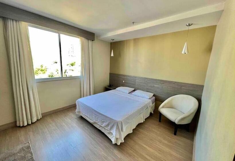 Iguassú Suítes   602