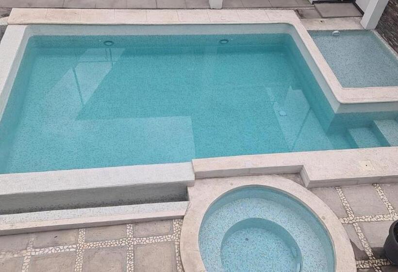 بنسيون Casa Blanca Oaxtepec Tlayacapan