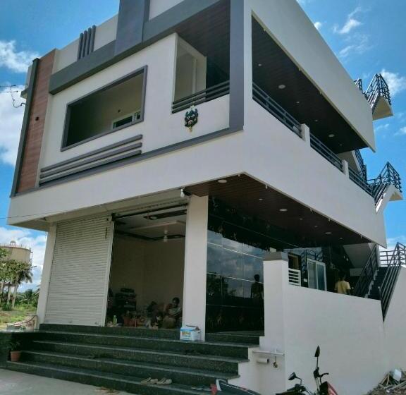 Пансион Mamatha Guest Inn