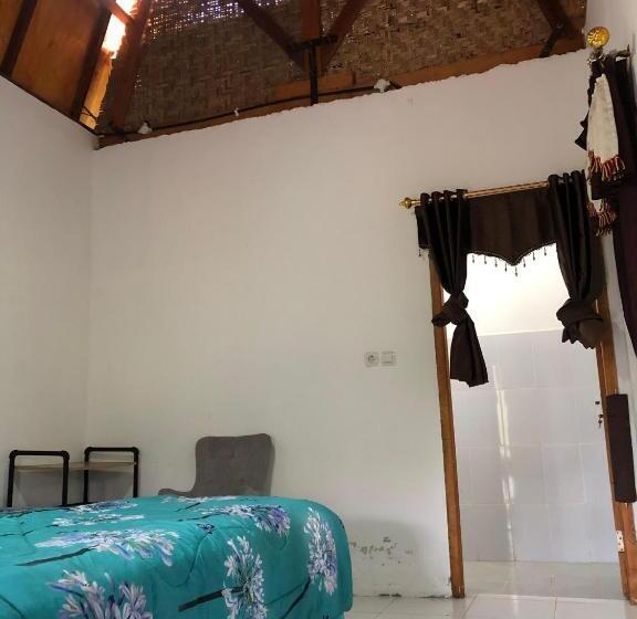 Pensió Rara Guest House