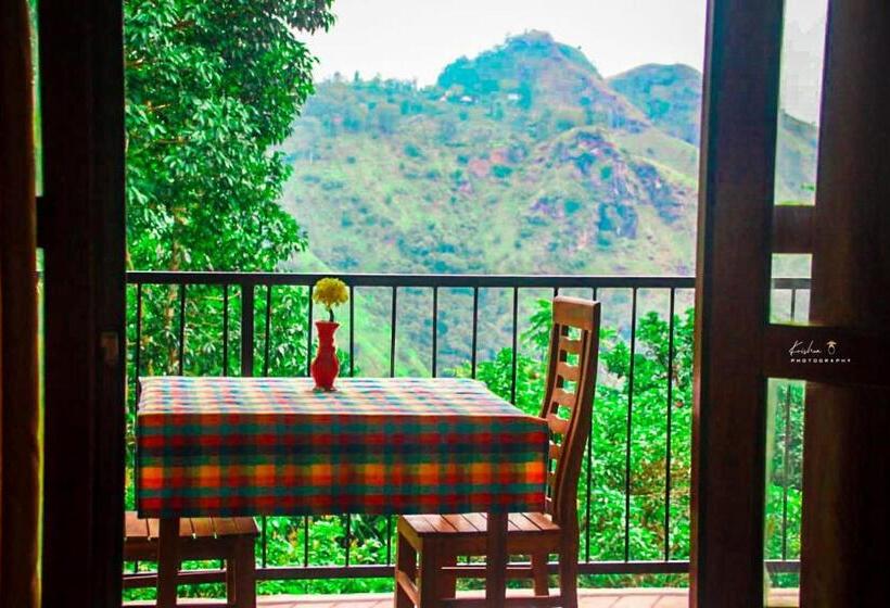 Pensiune Sunburst Inn Ella