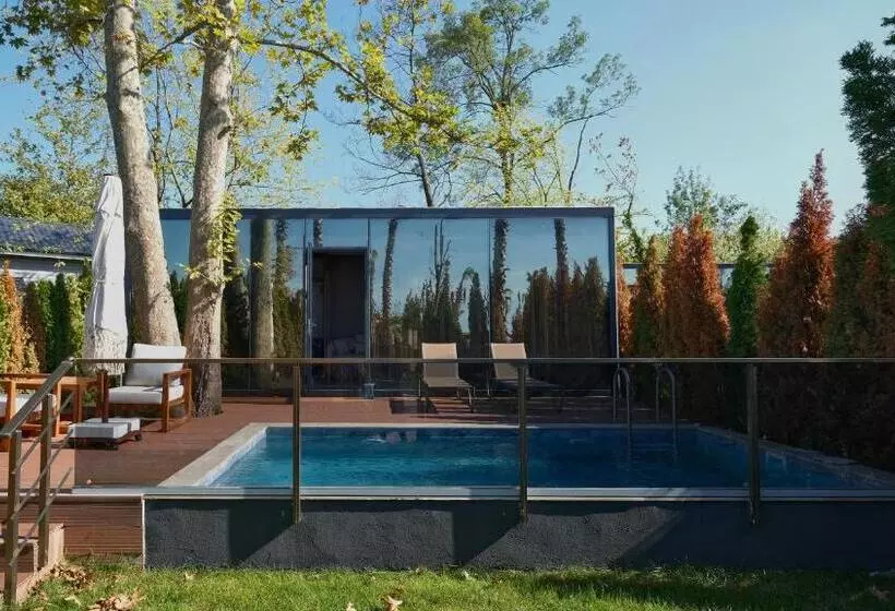 Velour Hotel Spa Restaurant