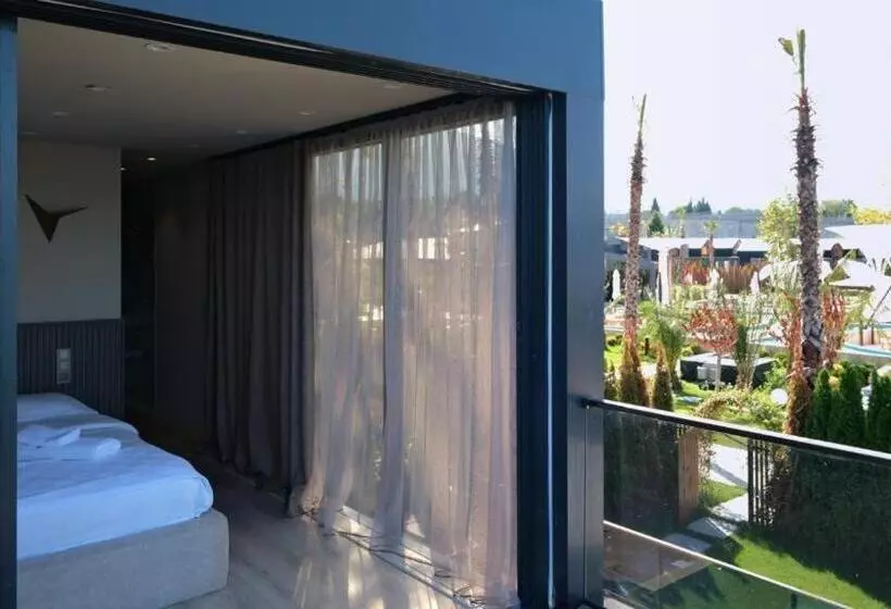 Velour Hotel Spa Restaurant