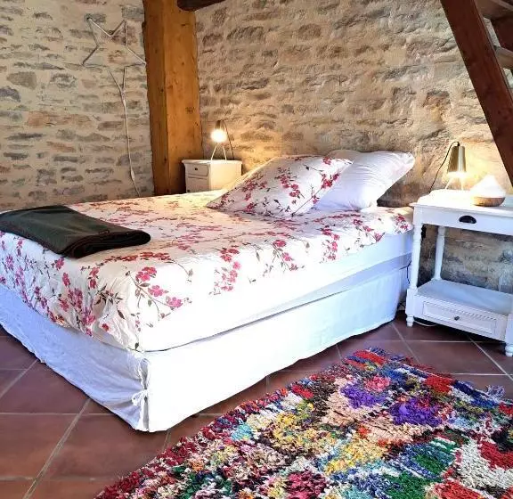 Aamiaismajoitus (B&B) Chambre Four à Pain à L Escale De Varaire