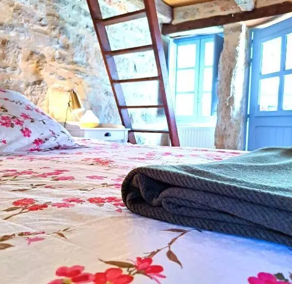 Aamiaismajoitus (B&B) Chambre Four à Pain à L Escale De Varaire