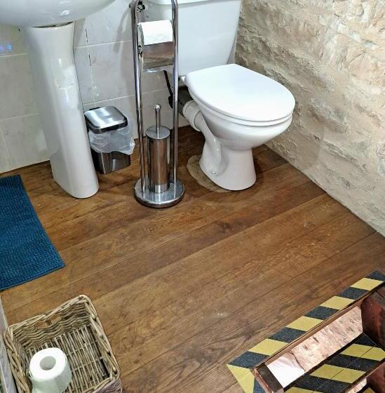 צימר Chambre Four à Pain à L Escale De Varaire