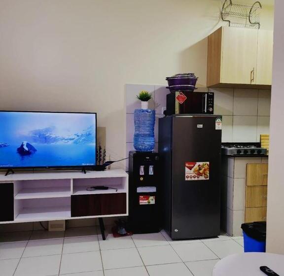 تختخواب و صبحانه Royalties