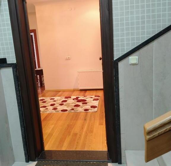 تختخواب و صبحانه özçelik Apartmanı