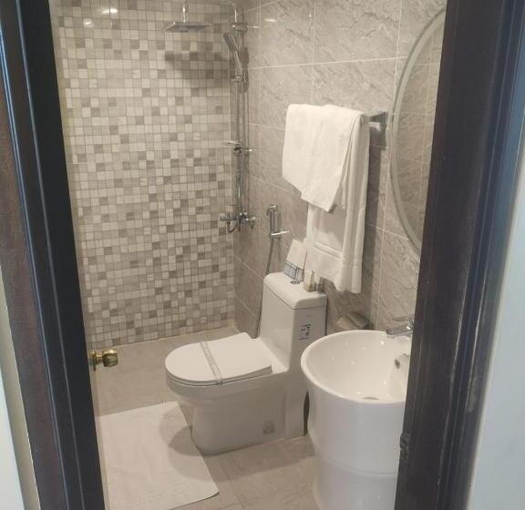 Ghodran Hotel And Resort