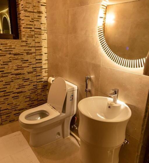 Ghodran Hotel And Resort