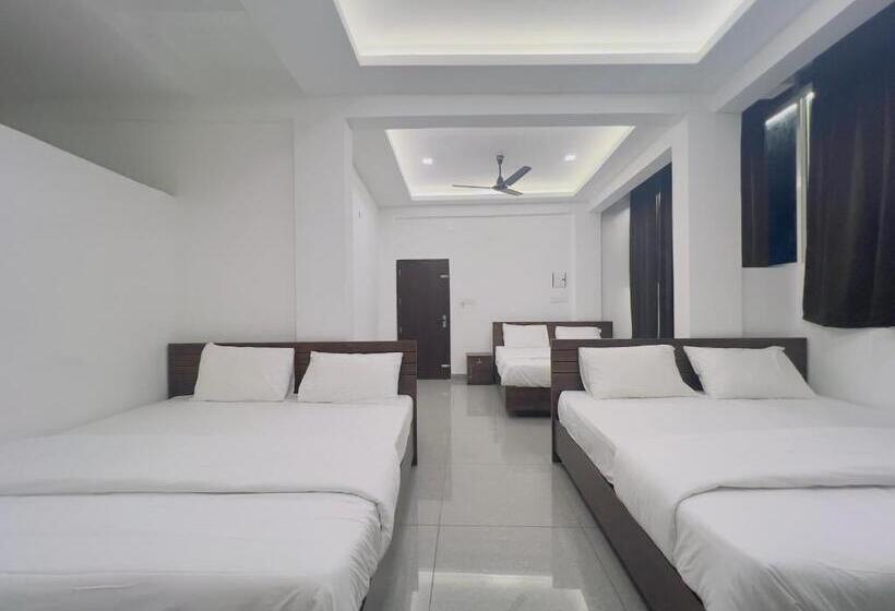 בית מלון כפרי Aroma Inn