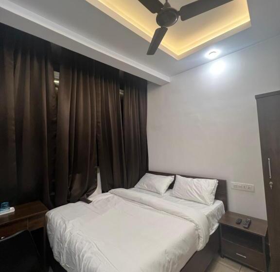 בית מלון כפרי Aroma Inn