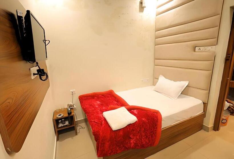 בית מלון כפרי King City