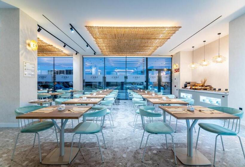 هتل Málaga Vibes