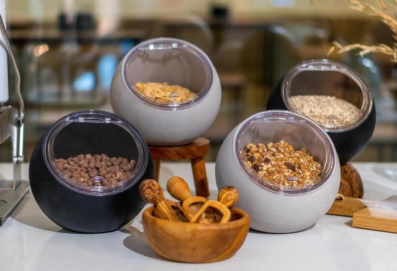 هتل Málaga Vibes