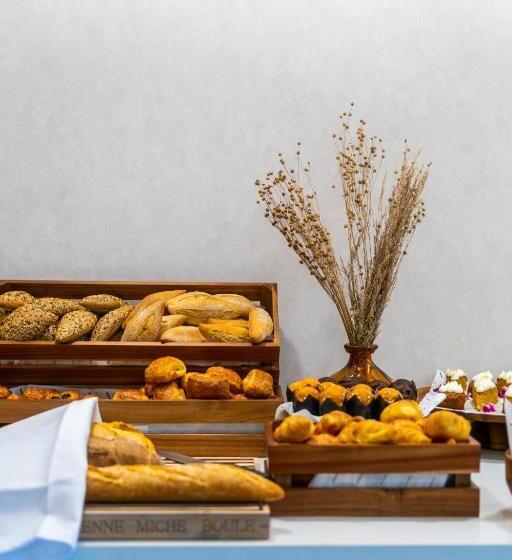 هتل Málaga Vibes