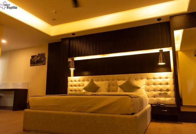 فندق Papilio
