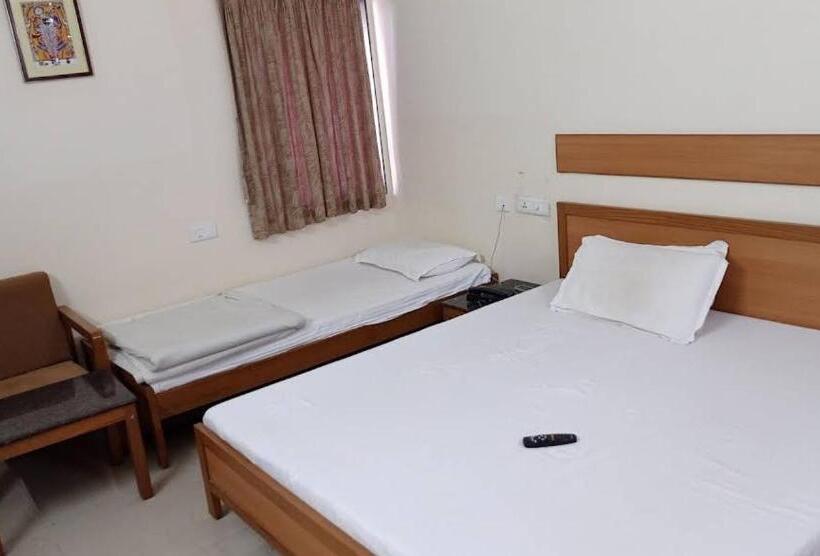 Hotel Reva Prabhu Sadan