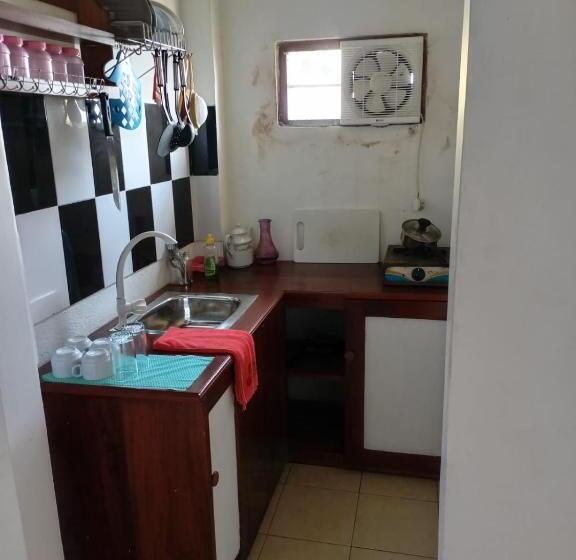 Hotelli Rock Caffee Holiday Inn