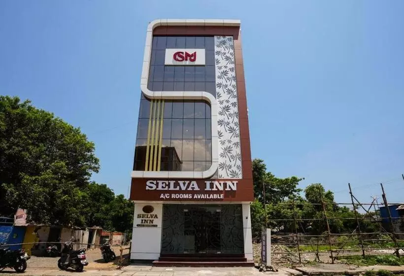 ホテル Selva Inn