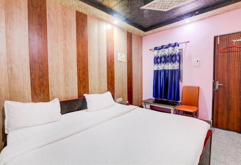 호텔 Satyam Shivam Sundaram