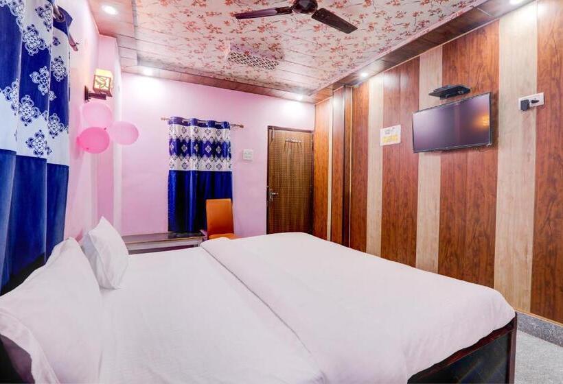 호텔 Satyam Shivam Sundaram