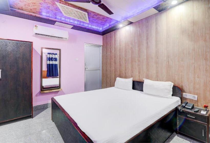 호텔 Satyam Shivam Sundaram