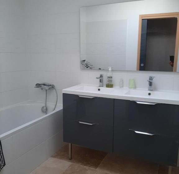 پانسیون Chez Monique Et Rémi