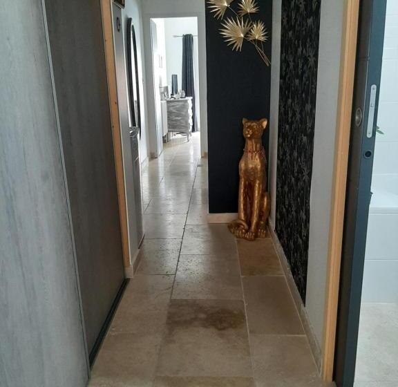 پانسیون Chez Monique Et Rémi